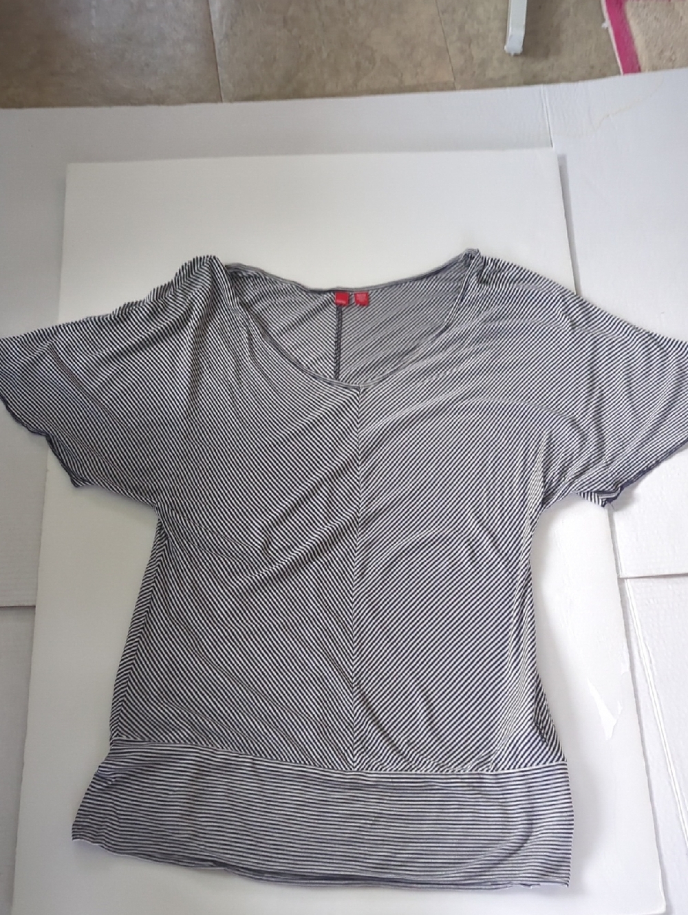 Esprit Black and White Striped V-Neck  Short Dolman Sleeve Top Size M